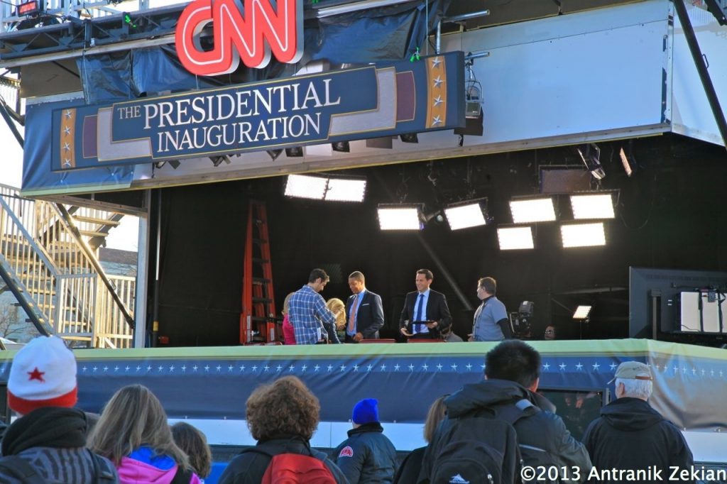 le studio temporaire de CNN installé sur le mall